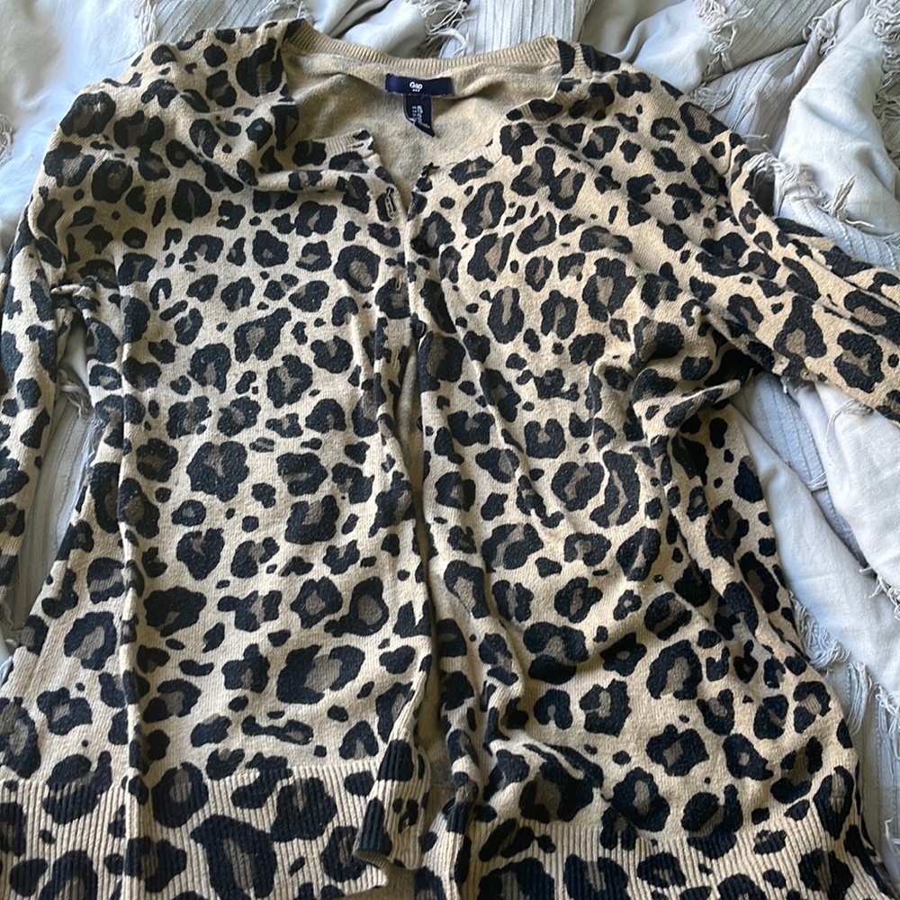 Gap button down cardigan